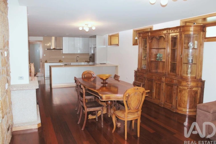 Moradia T6 para Venda em Gondifelos, Cavalões e Outiz Foto 27