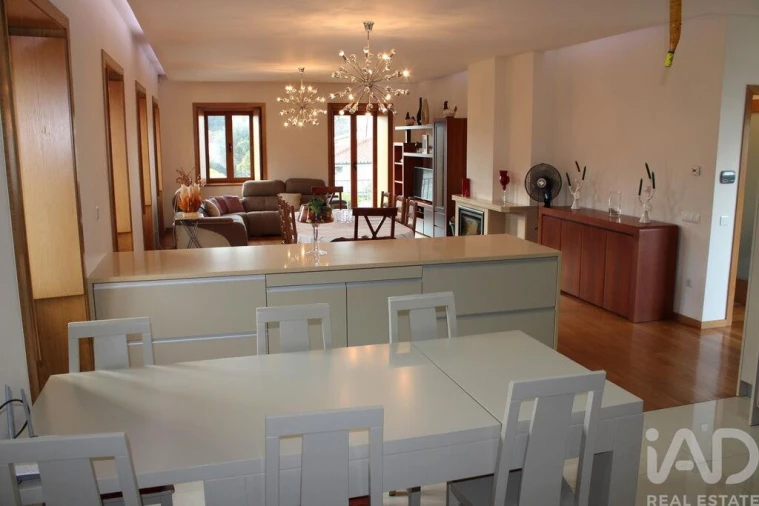 Moradia T6 para Venda em Gondifelos, Cavalões e Outiz Foto 6