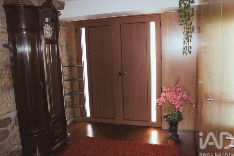 Moradia T6 para Venda em Gondifelos, Cavalões e Outiz Foto 7