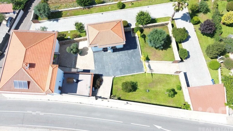 Moradia T6 para Venda em Gondifelos, Cavalões e Outiz Foto 6