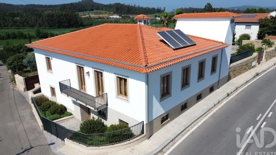 Moradia T6 para Venda em Gondifelos, Cavalões e Outiz