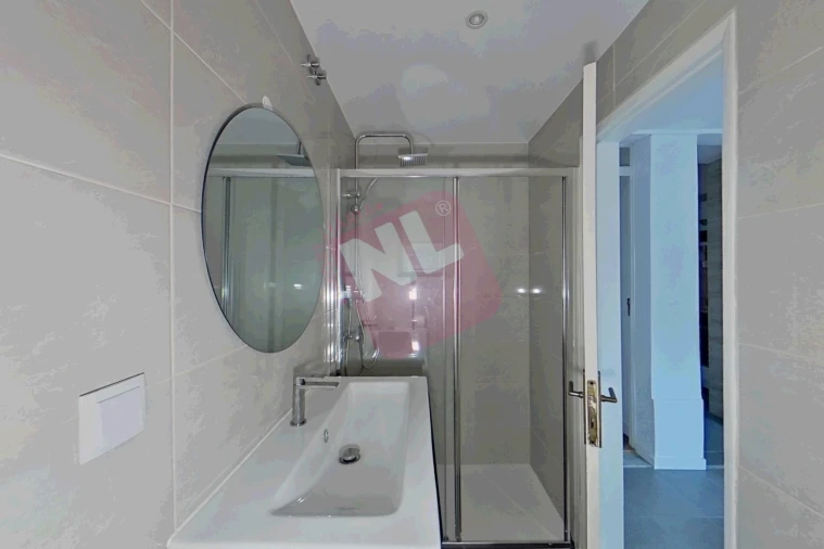 Apartamento T2 para Arrendamento em Avenidas Novas Foto 24