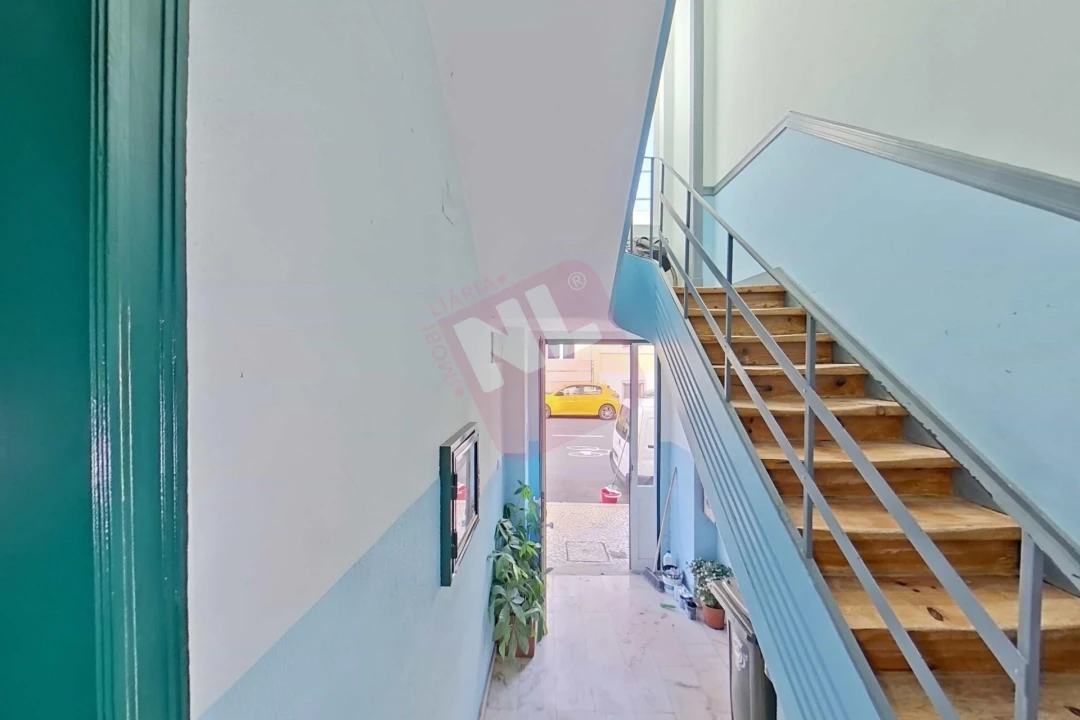 Apartamento T2 para Arrendamento em Avenidas Novas Foto 3