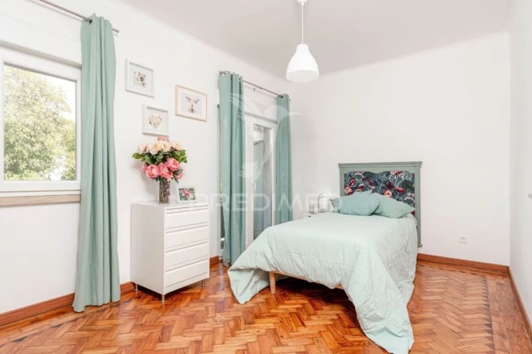 Apartamento T1 para Venda em Laranjeiro e Feijó Foto 7