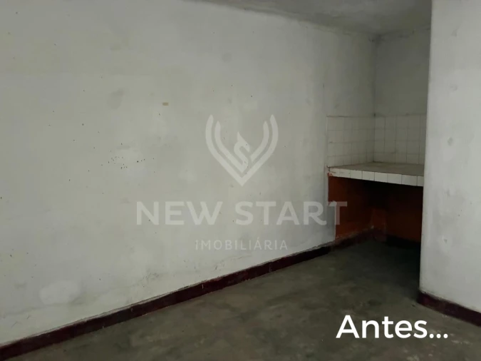 Moradia T2 para Venda em Quelfes Foto 9