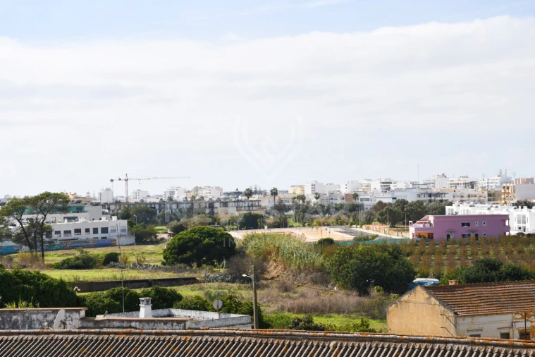 Moradia T4 para Venda em Quelfes Foto 38