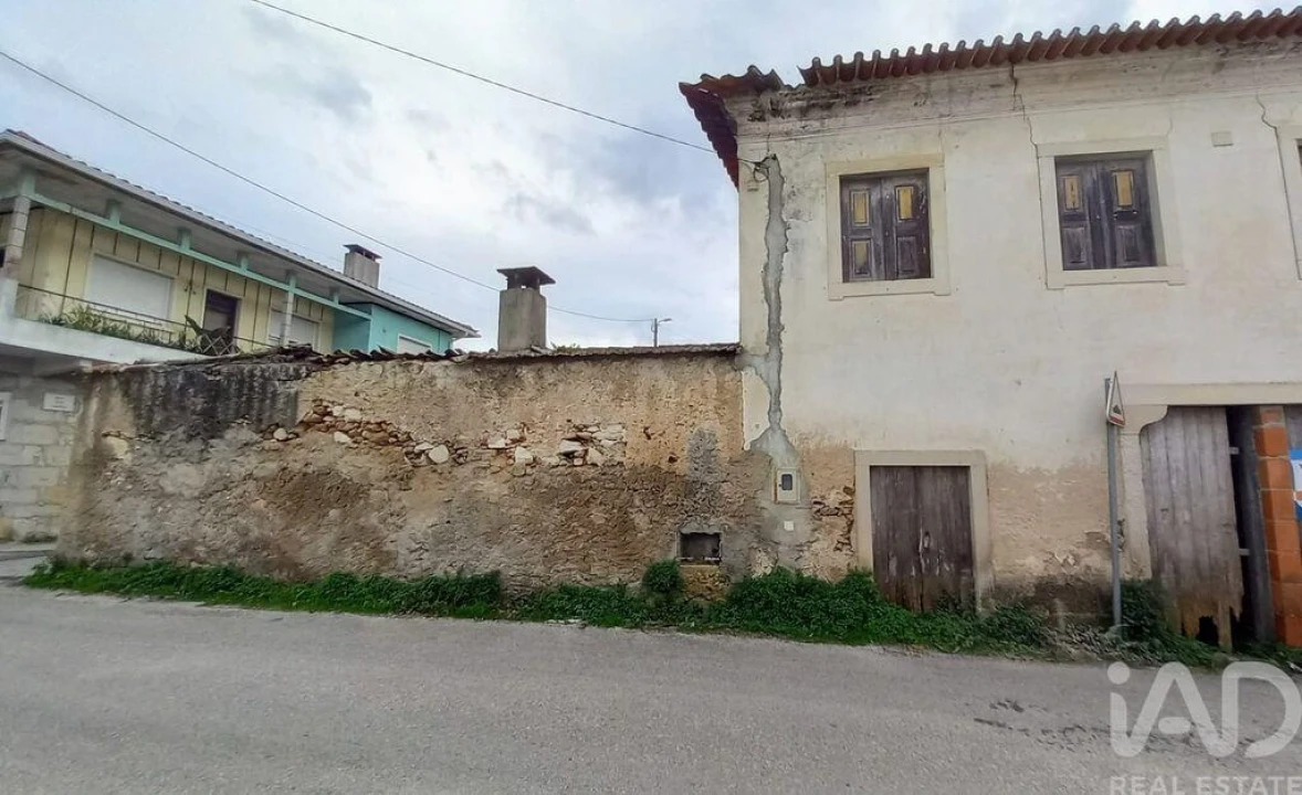 Moradia T3 para Venda em Barcouço Foto 8