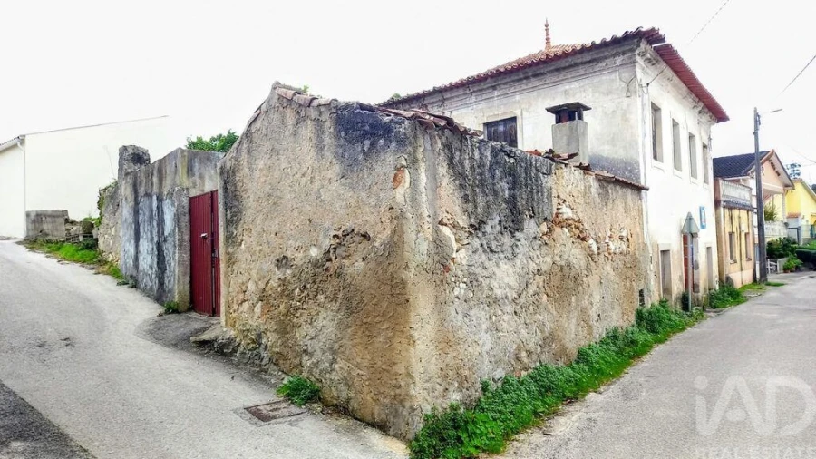 Moradia T3 para Venda em Barcouço Foto 9