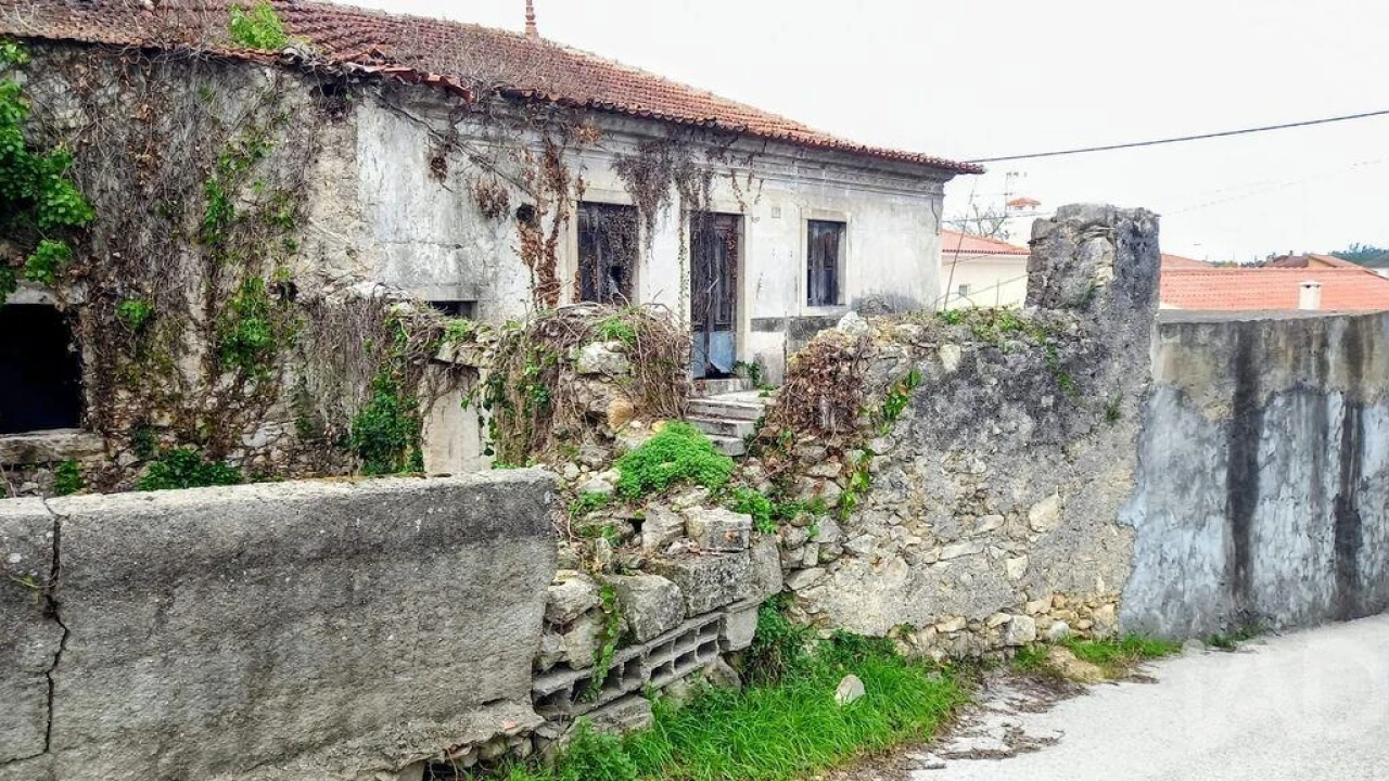 Moradia T3 para Venda em Barcouço Foto 2