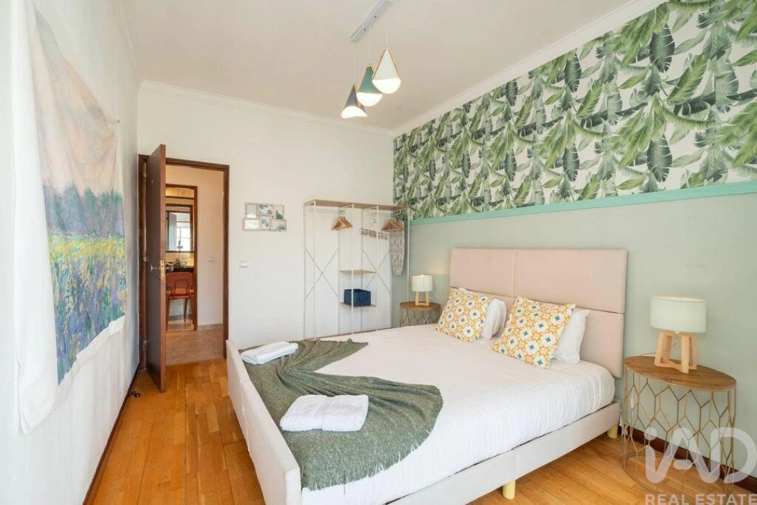 Apartamento T3 para Arrendamento em Almada, Cova da Piedade, Pragal e Cacilhas Foto 12