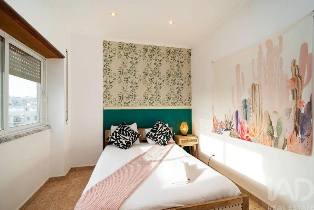 Apartamento T3 para Arrendamento em Almada, Cova da Piedade, Pragal e Cacilhas Foto 14