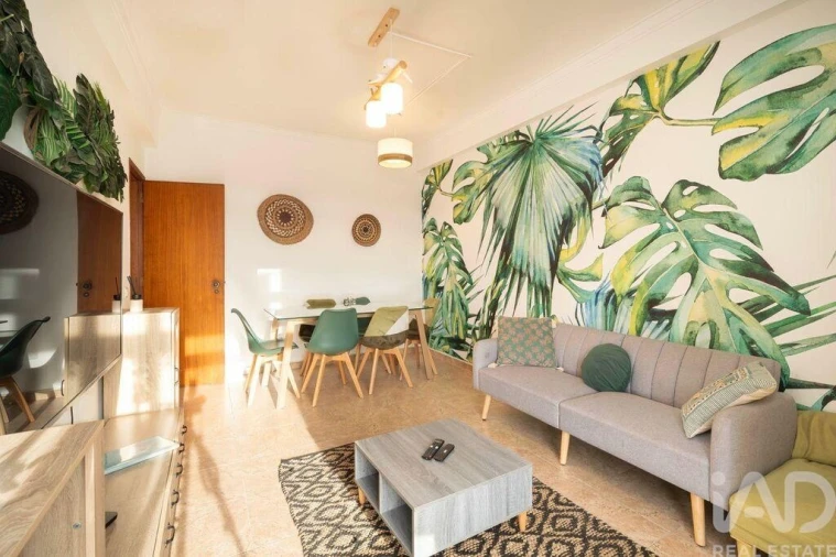 Apartamento T3 para Arrendamento em Almada, Cova da Piedade, Pragal e Cacilhas