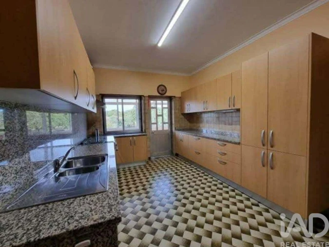 Moradia T6 para Venda em Casais e Alviobeira Foto 6