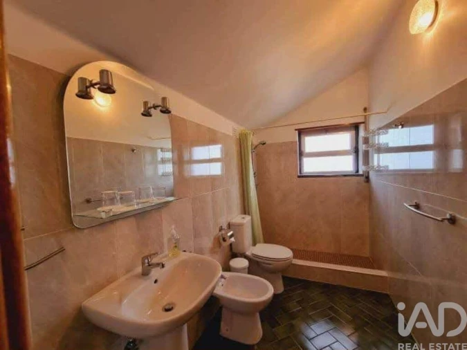 Moradia T6 para Venda em Casais e Alviobeira Foto 15