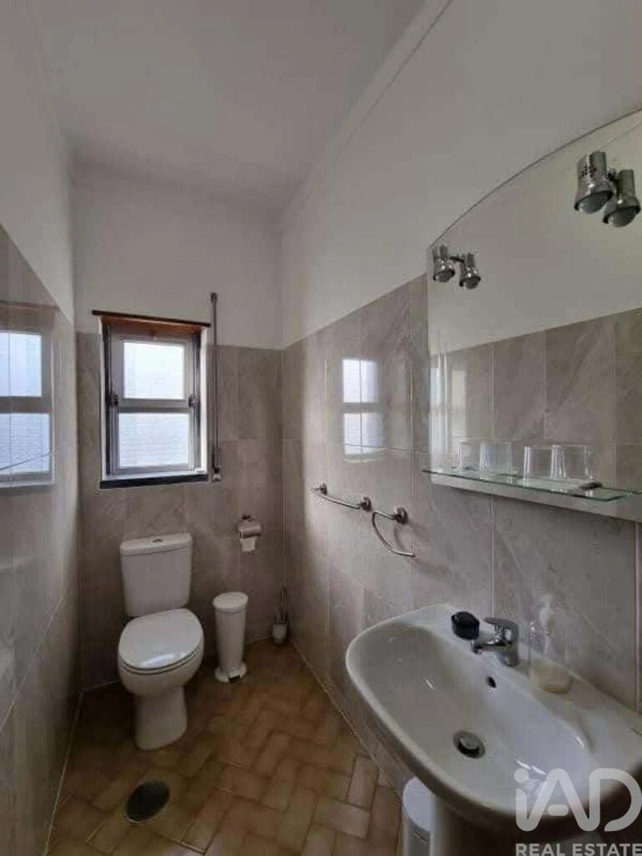 Moradia T6 para Venda em Casais e Alviobeira Foto 19