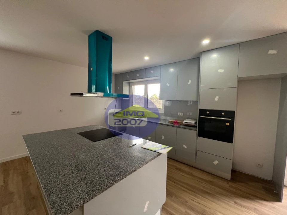 Moradia T3 para Venda em Canelas e Fermelã Foto 5