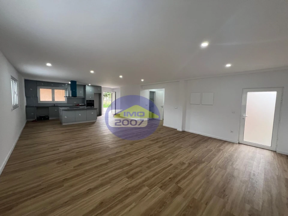 Moradia T3 para Venda em Canelas e Fermelã Foto 20