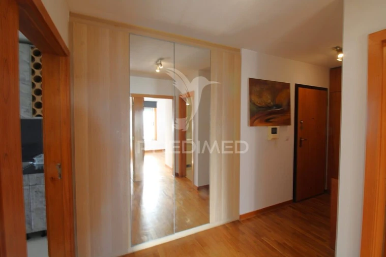 Apartamento T2 para Venda em Ramalde Foto 14