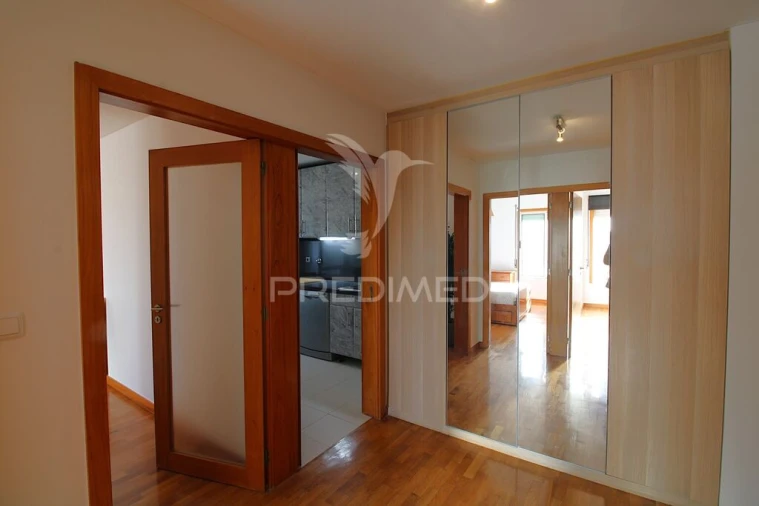 Apartamento T2 para Venda em Ramalde Foto 15