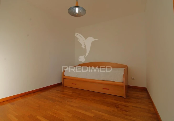 Apartamento T2 para Venda em Ramalde Foto 12