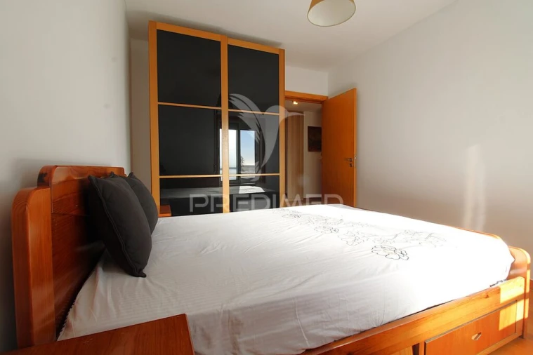 Apartamento T2 para Venda em Ramalde Foto 9