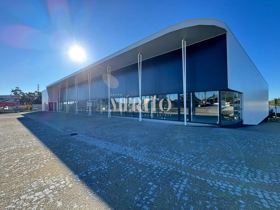 Armazém para Venda em Tamel (Santa Leocádia) e Vilar do Monte Foto 1