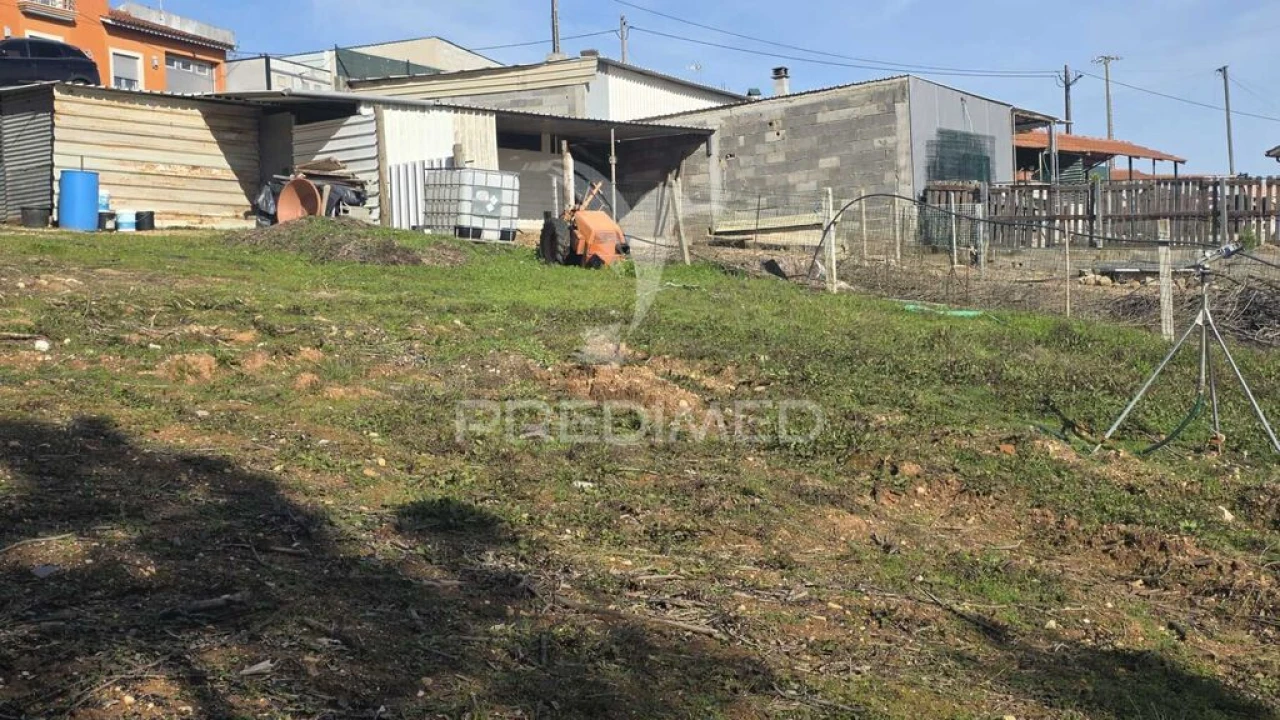 Terreno para Venda em Caranguejeira Foto 19