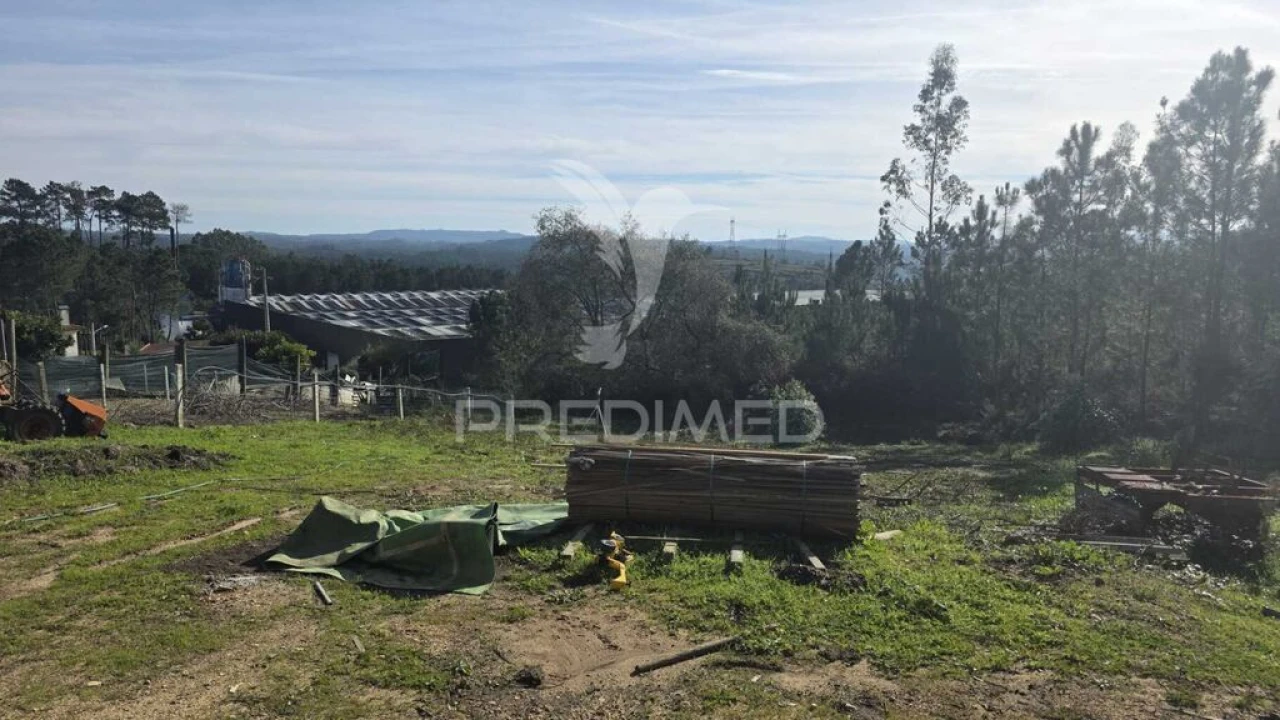 Terreno para Venda em Caranguejeira Foto 13