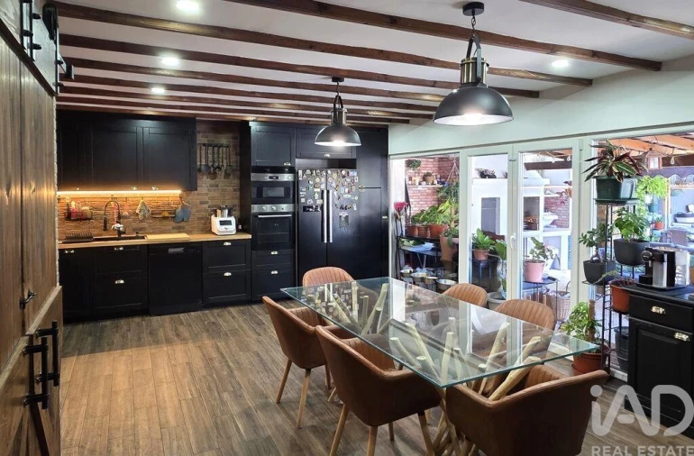 Moradia T3 para Venda em Corroios Foto 19