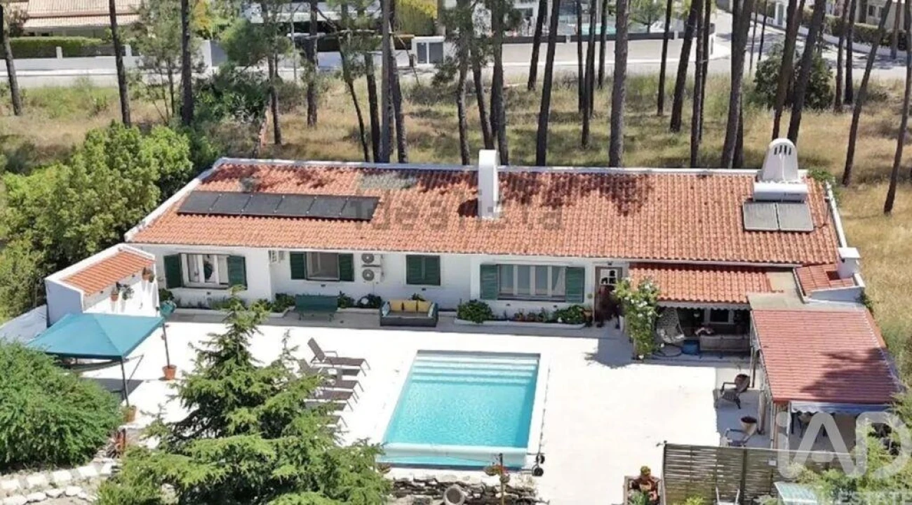 Moradia T3 para Venda em Corroios Foto 1