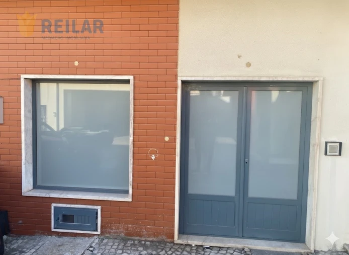 Loja para Venda em Póvoa de Santa Iria e Forte da Casa Foto 5