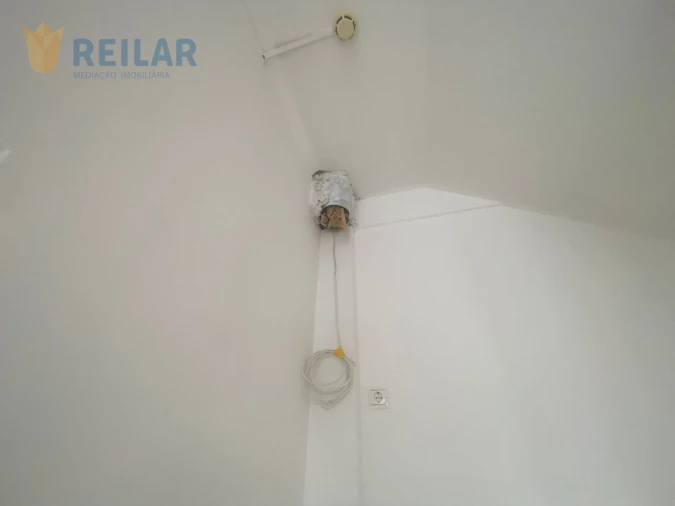 Loja para Venda em Póvoa de Santa Iria e Forte da Casa Foto 21