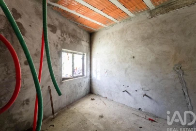 Moradia T4 para Venda em Eixo e Eirol