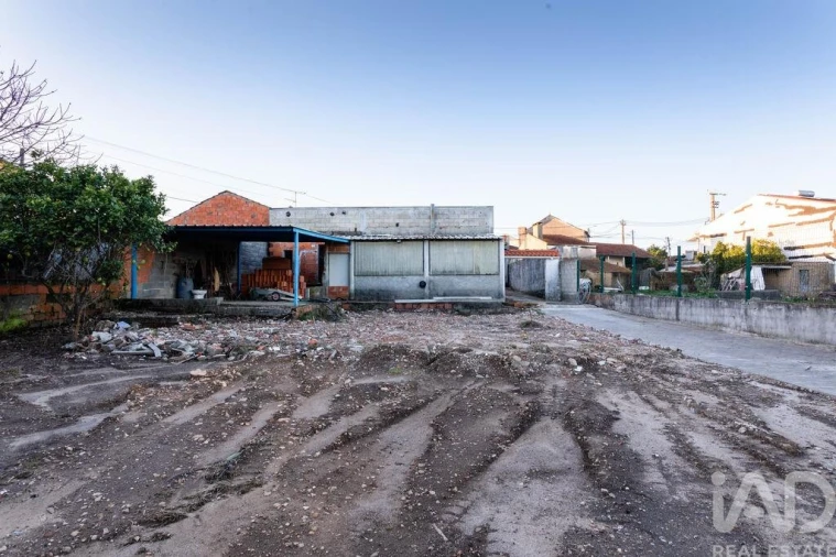 Moradia T4 para Venda em Eixo e Eirol Foto 5