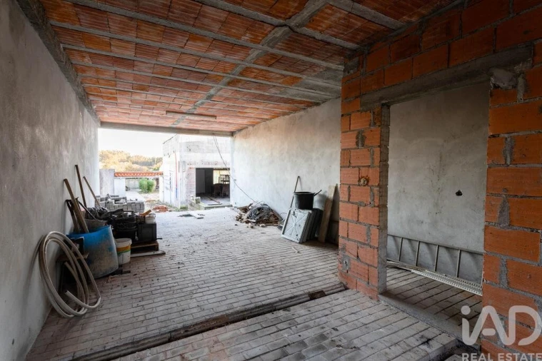 Moradia T4 para Venda em Eixo e Eirol Foto 11