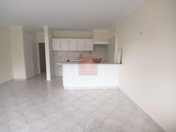 Apartamento T1 para Venda em Santa Maria e São Miguel, São Martinho, São Pedro Penaferrim Foto 12