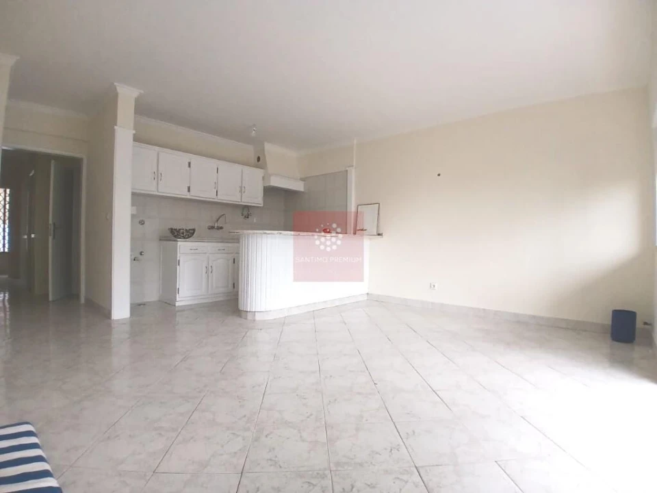 Apartamento T1 para Venda em Santa Maria e São Miguel, São Martinho, São Pedro Penaferrim Foto 10