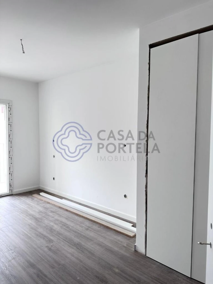 Apartamento T3 para Venda em Corroios Foto 16