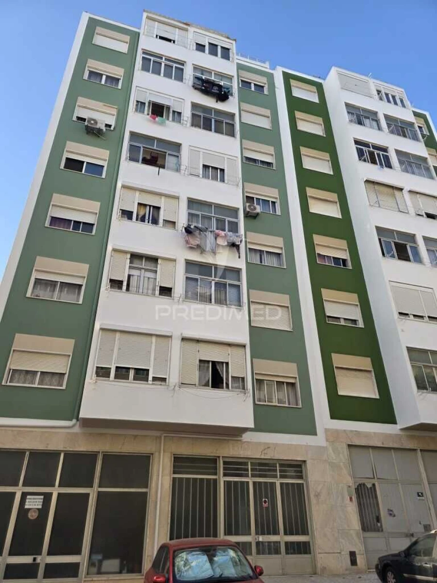 Apartamento T2 para Venda em Ajuda Foto 13