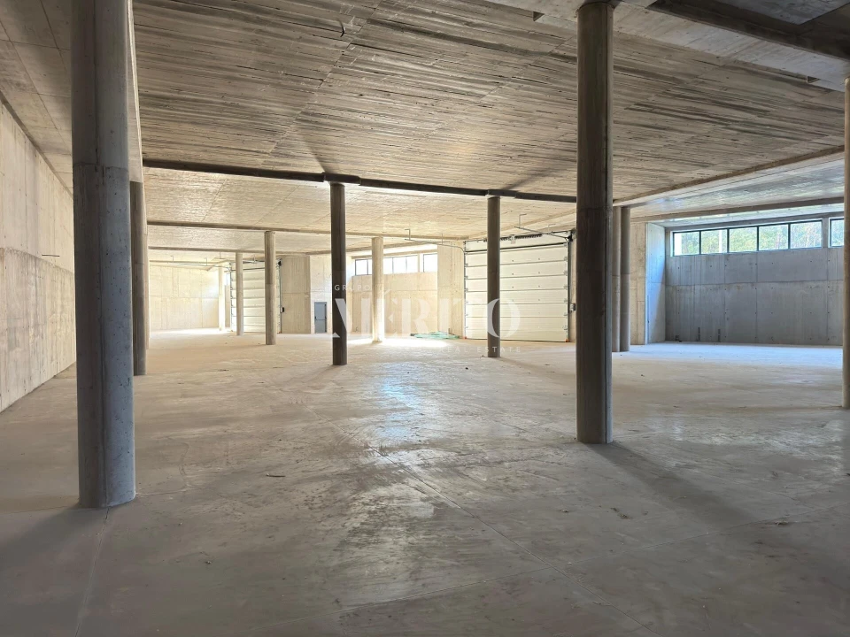 Armazém para Venda em Tamel (Santa Leocádia) e Vilar do Monte Foto 4