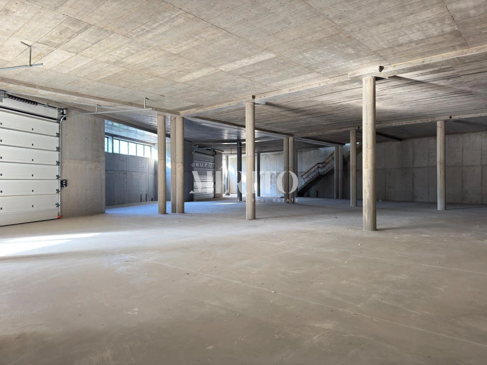 Armazém para Venda em Tamel (Santa Leocádia) e Vilar do Monte Foto 6