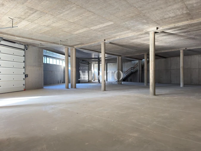 Armazém para Venda em Tamel (Santa Leocádia) e Vilar do Monte Foto 6