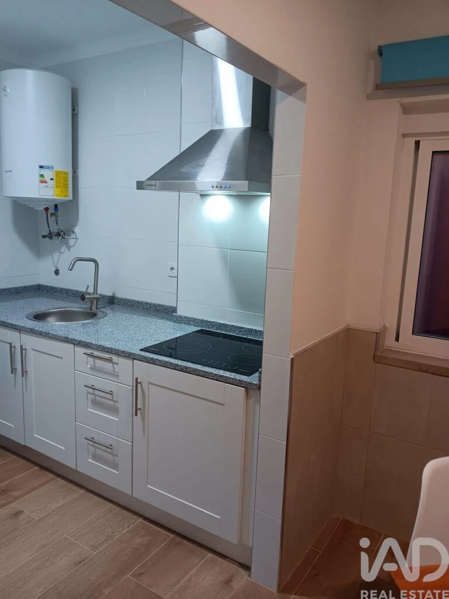 Apartamento T2 para Arrendamento em Nazare Foto 7