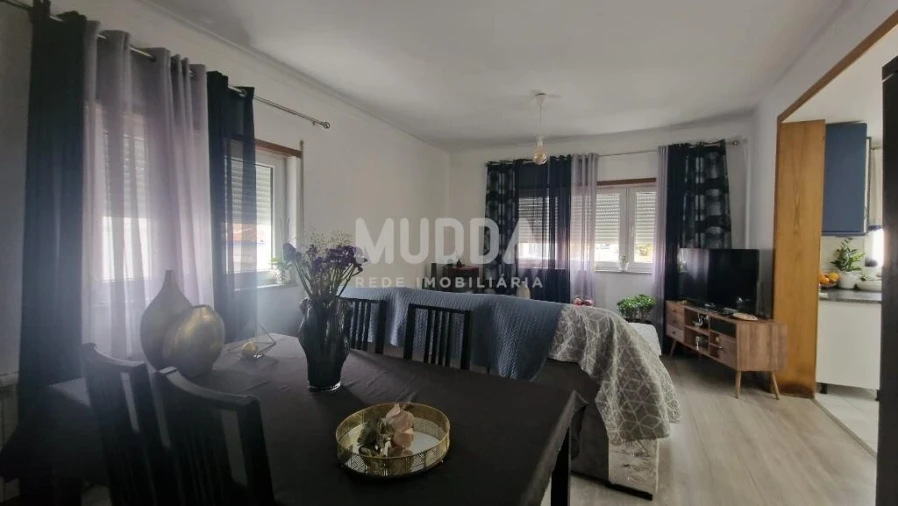 Apartamento T3 para Venda em Sé, Santa Maria e Meixedo Foto 4