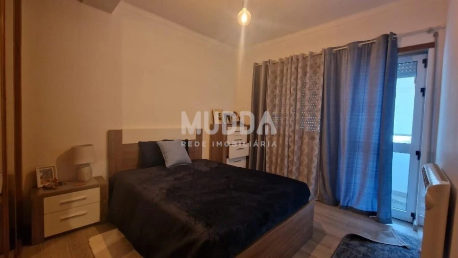 Apartamento T3 para Venda em Sé, Santa Maria e Meixedo Foto 8