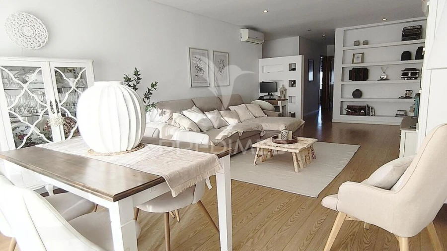 Apartamento T2 para Venda em Fernao Ferro