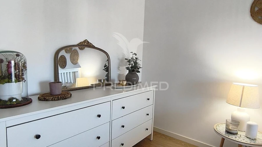 Apartamento T2 para Venda em Fernao Ferro Foto 4