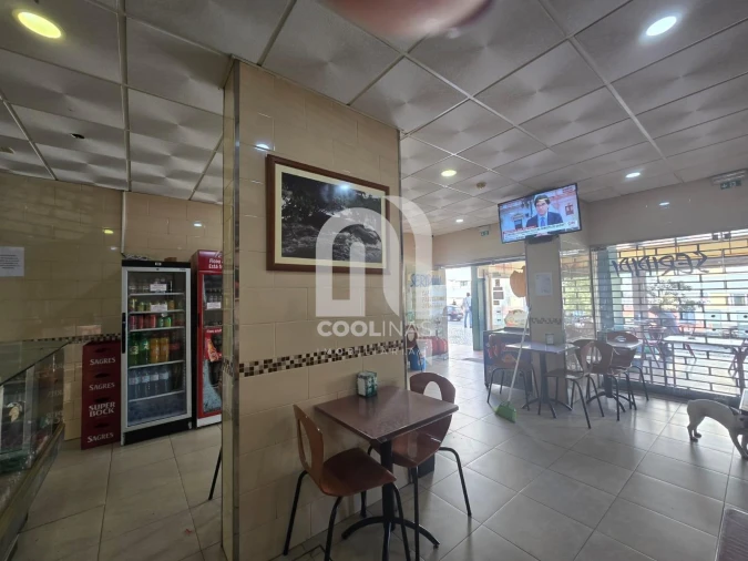 Negócio para Trespasse em Santo António dos Cavaleiros e Frielas Foto 4