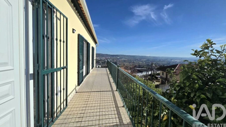 Moradia T5 para Venda em Roliça Foto 2