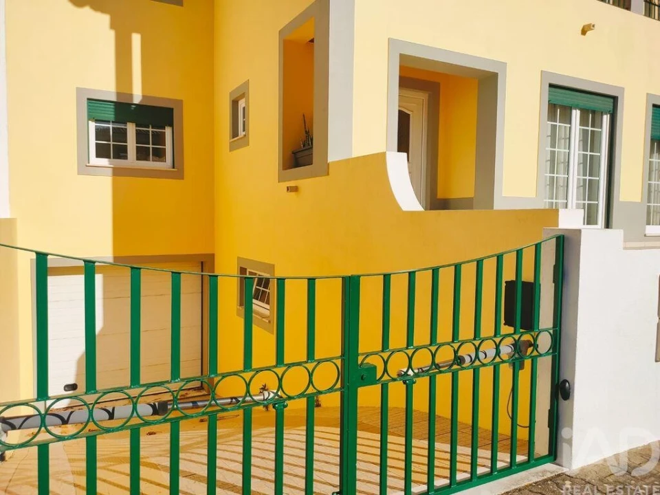 Moradia T4 para Venda em Serra D'El-Rei Foto 2